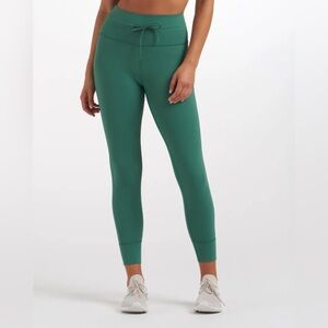 Vuori Daily Leggings in Cactus, size XS